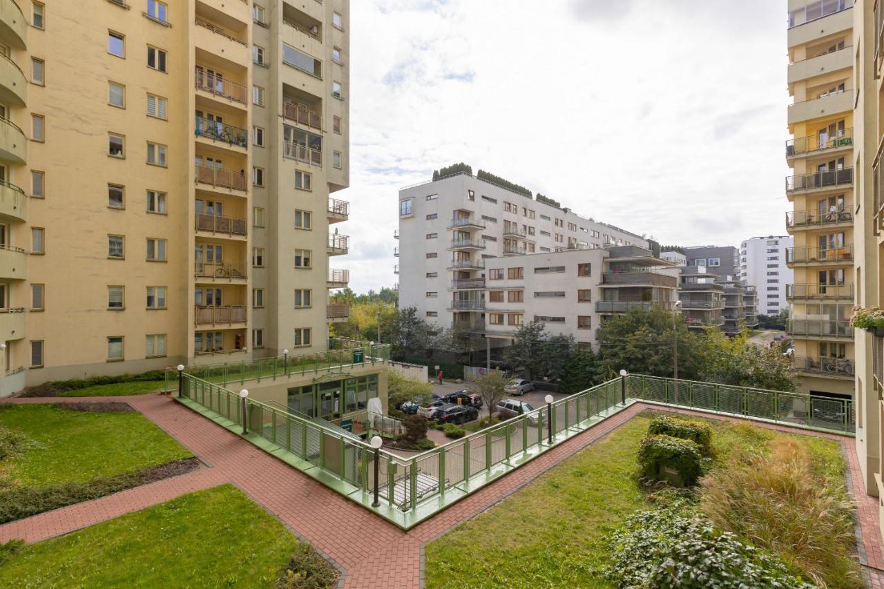 Pejzazowa Apartment Metro Wilanowska Mokotow By Noclegi Renters وارسو المظهر الخارجي الصورة