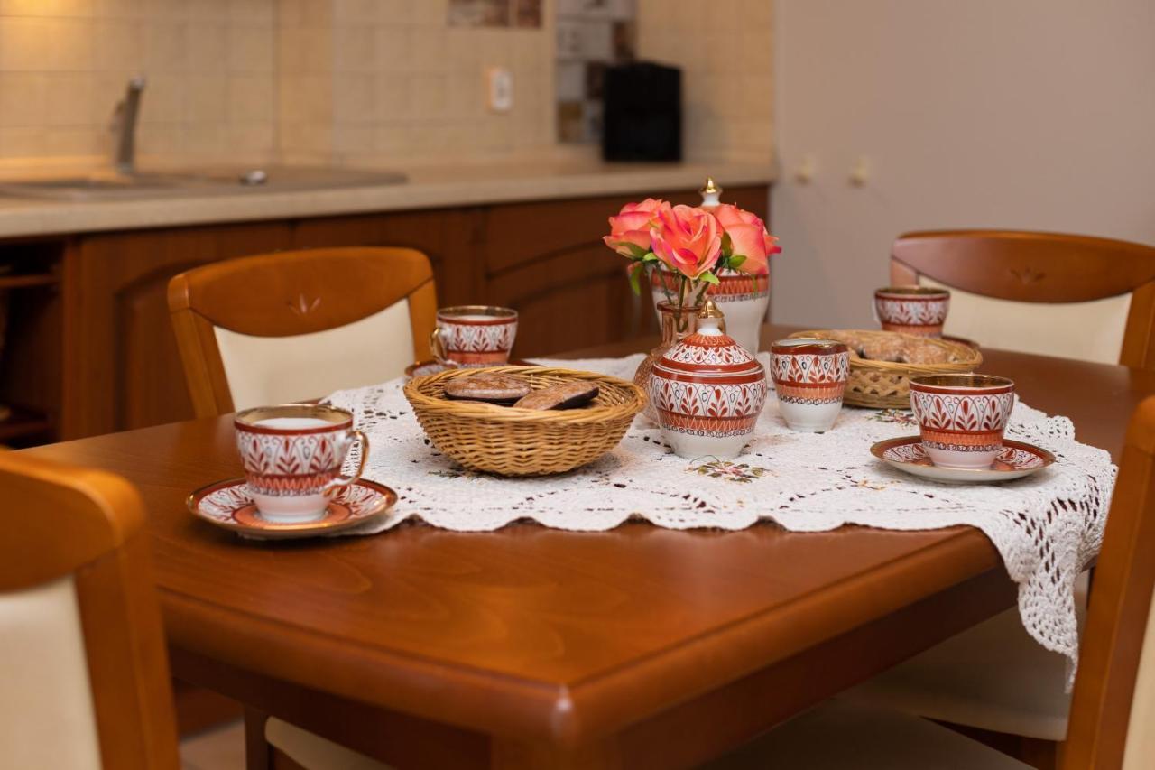 Pejzazowa Apartment Metro Wilanowska Mokotow By Noclegi Renters وارسو المظهر الخارجي الصورة